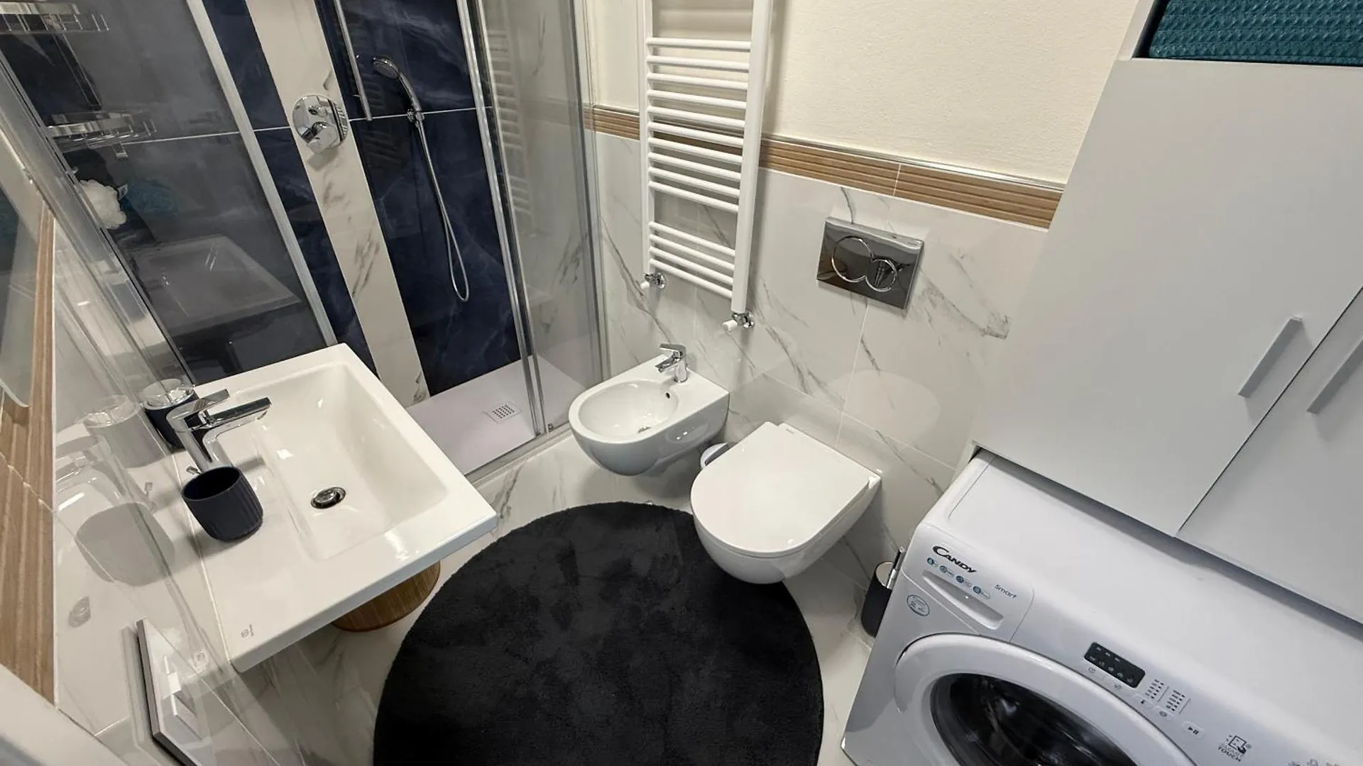 Iride Home - Wellness & Relax Бергамо 0*,